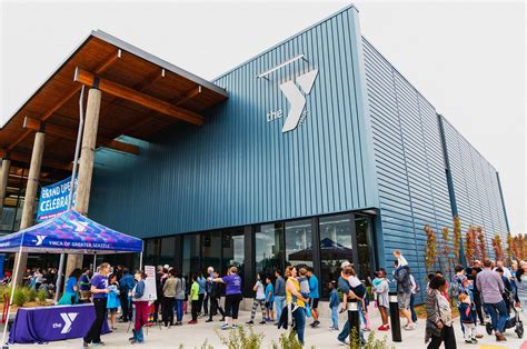 Ymca seattle - Our SeaTac check-in and pick-up location for Camp Colman is at the Matt Griffin YMCA, which is located at 3595 South 188th Street in SeaTac. Check-in Time: Sundays at 1:30 pm at the Matt Griffin YMCA. Pick-up Time: Saturdays at 11:30 am at the Matt Griffin YMCA. Session AA’s check-in will be on Wednesday; Session HH’s pick-up will be on ...